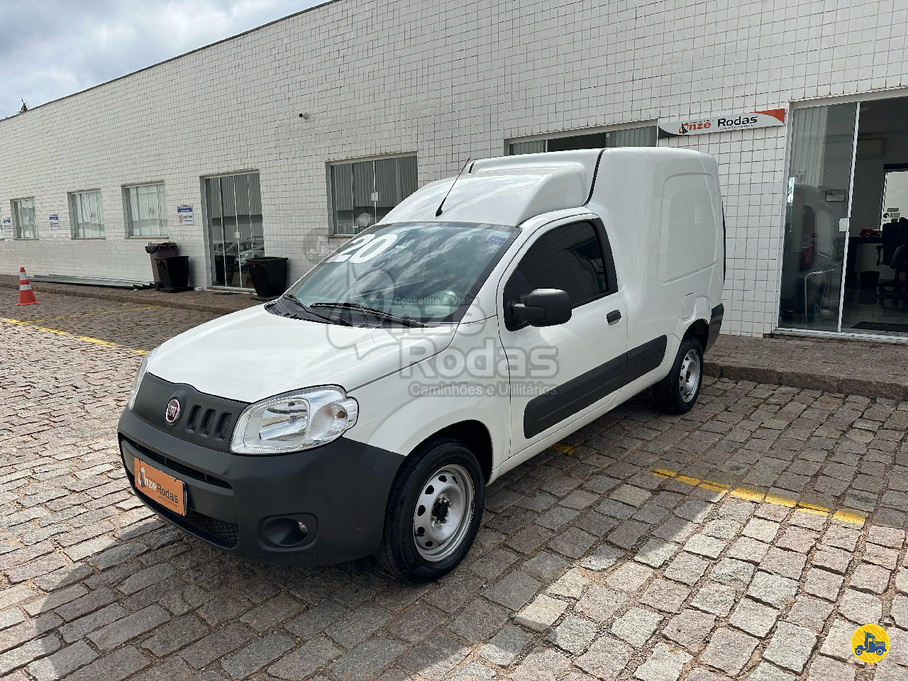 CARRO FIAT Fiorino Furgao 1.4 Hard Onze Rodas Caminhões e Utilitários ITATIBA SÃO PAULO SP